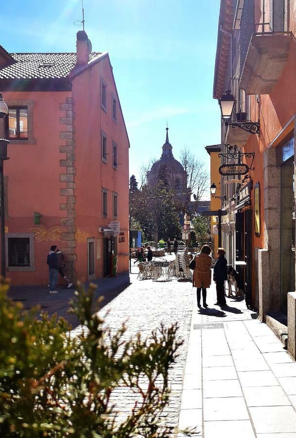 Apartamento En Centro Historico De 圣洛伦索-德埃斯科里亚尔 外观 照片